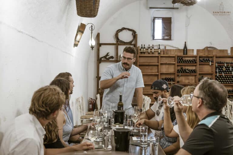 Private Morning Tour: Santorini Private Wine Tour with Lunch